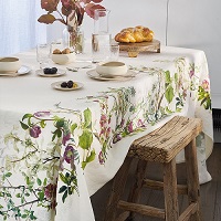 Garnier Thiebaut Holiday Tablecloth Fall 2022